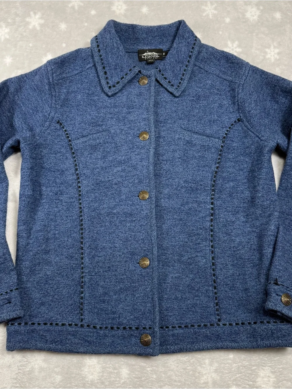 Women’s Icelandic design button down wool sweater small blue casual grandma